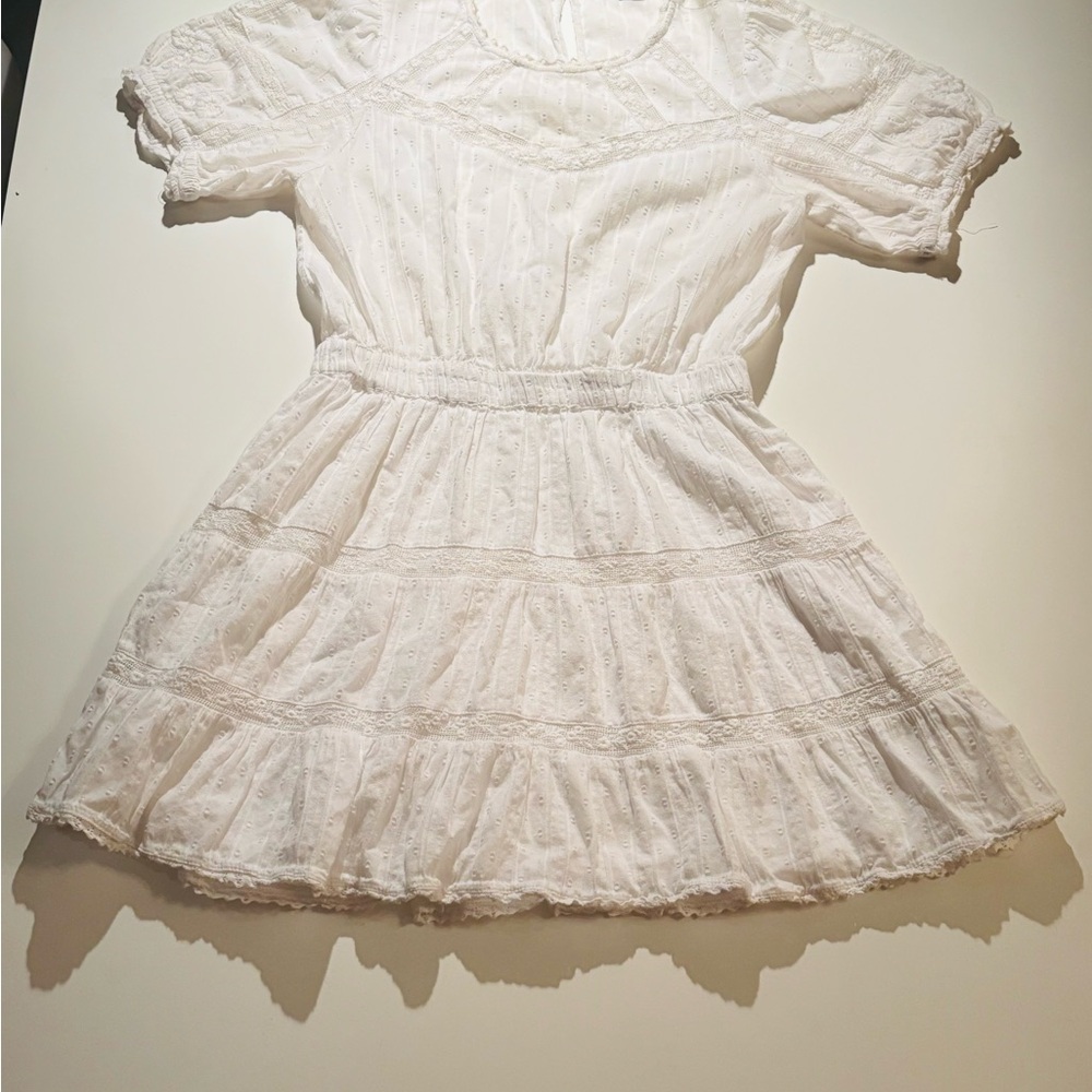 Elegant White Women’s Casual Dress